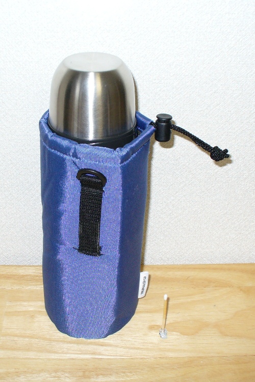 腰にぶら下げるシステムを開発